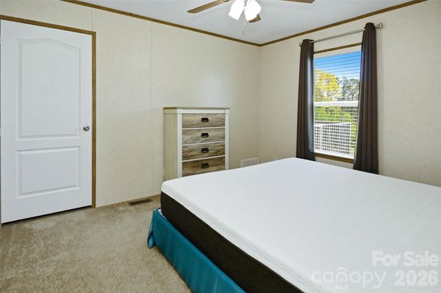 123 Big Oak Road, Hendersonville, NC 28792