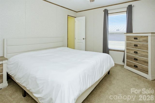 123 Big Oak Road, Hendersonville, NC 28792