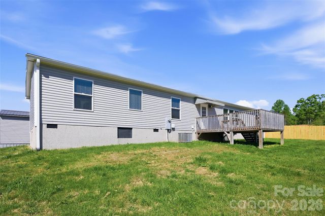 123 Big Oak Road, Hendersonville, NC 28792
