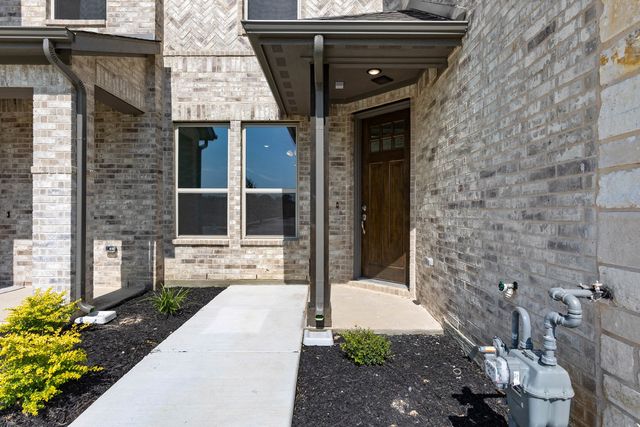 1987 Gentle Oak Trail, Corinth, TX 76210