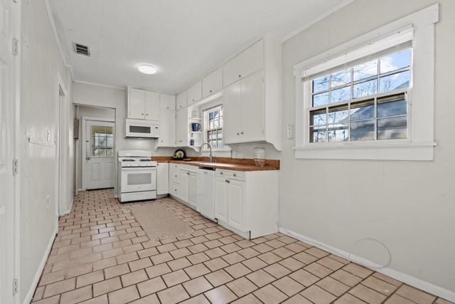 1310 W Morton Street, Denison, TX 75020