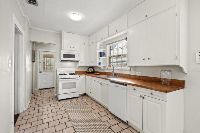 1310 W Morton Street, Denison, TX 75020