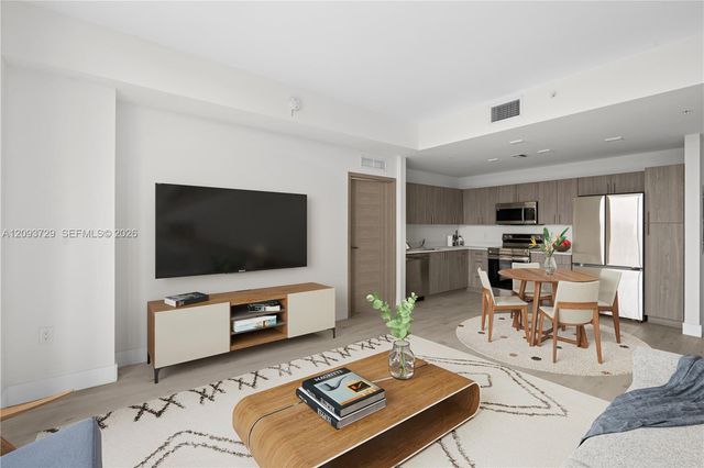 1601 SW 32 Avenue 306, Miami, FL 33145