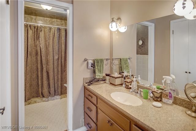 6910 Riviera Drive, Fort Smith, AR 72903