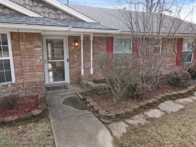 6910 Riviera Drive, Fort Smith, AR 72903