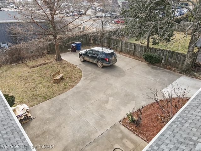 6910 Riviera Drive, Fort Smith, AR 72903