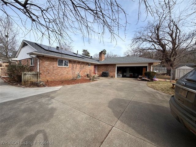 6910 Riviera Drive, Fort Smith, AR 72903