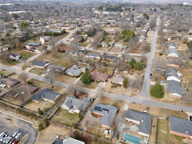 6910 Riviera Drive, Fort Smith, AR 72903