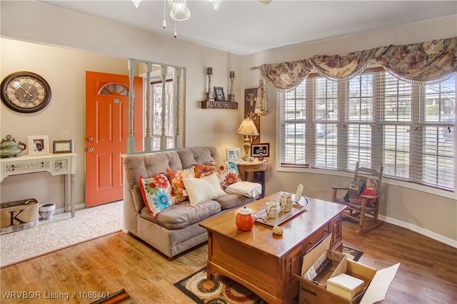 6910 Riviera Drive, Fort Smith, AR 72903