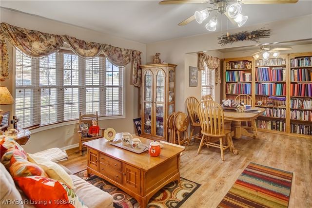 6910 Riviera Drive, Fort Smith, AR 72903