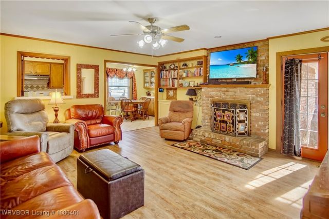 6910 Riviera Drive, Fort Smith, AR 72903