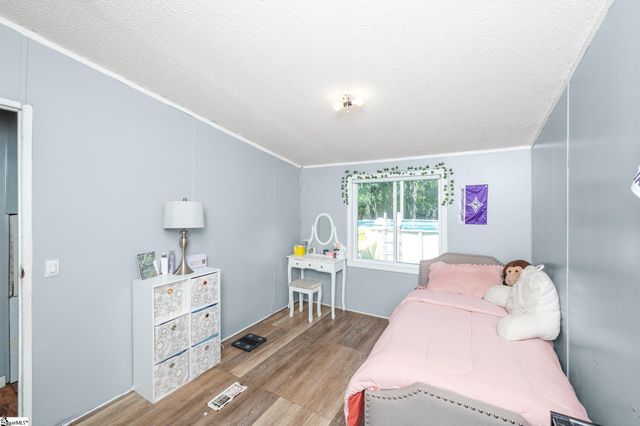 102 Riverbreeze Road, Greenville, SC 29611