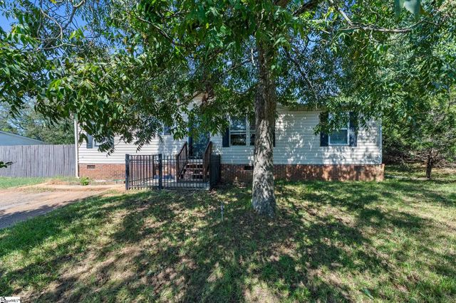 102 Riverbreeze Road, Greenville, SC 29611