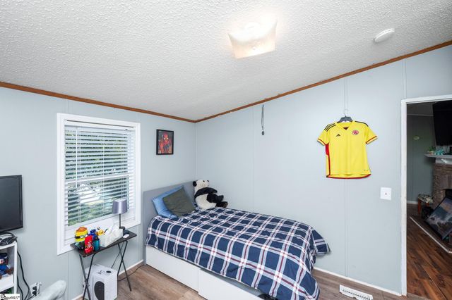 102 Riverbreeze Road, Greenville, SC 29611