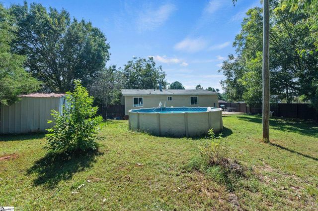 102 Riverbreeze Road, Greenville, SC 29611