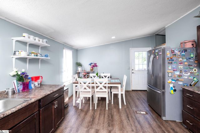 102 Riverbreeze Road, Greenville, SC 29611