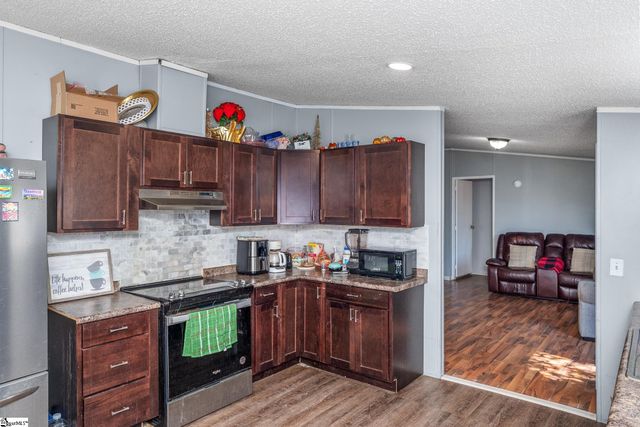 102 Riverbreeze Road, Greenville, SC 29611