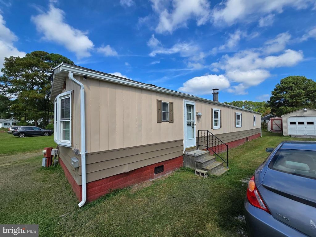 Image 5 of property listing at 26278 PEACH ST, Crisfield, MD 21817