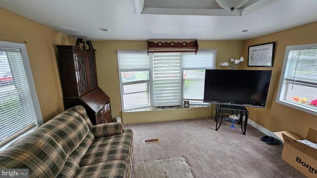 47 KENNEDY DR, Fairless Hills, PA 19030
