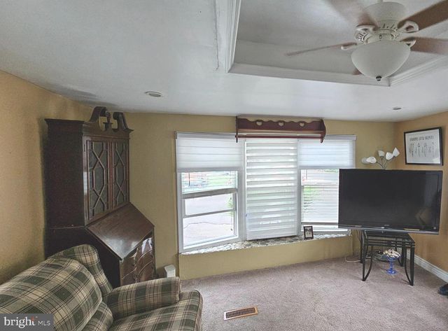 47 KENNEDY DR, Fairless Hills, PA 19030