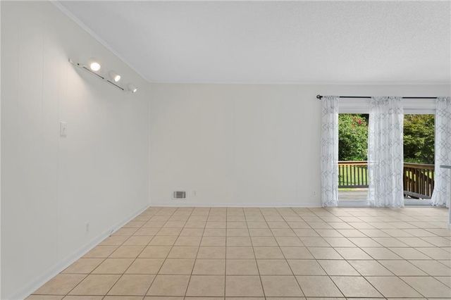 4306 Bouldercrest Road, Ellenwood, GA 30294