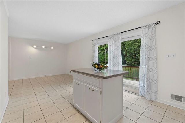 4306 Bouldercrest Road, Ellenwood, GA 30294