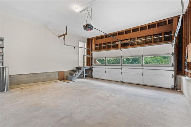 4306 Bouldercrest Road, Ellenwood, GA 30294