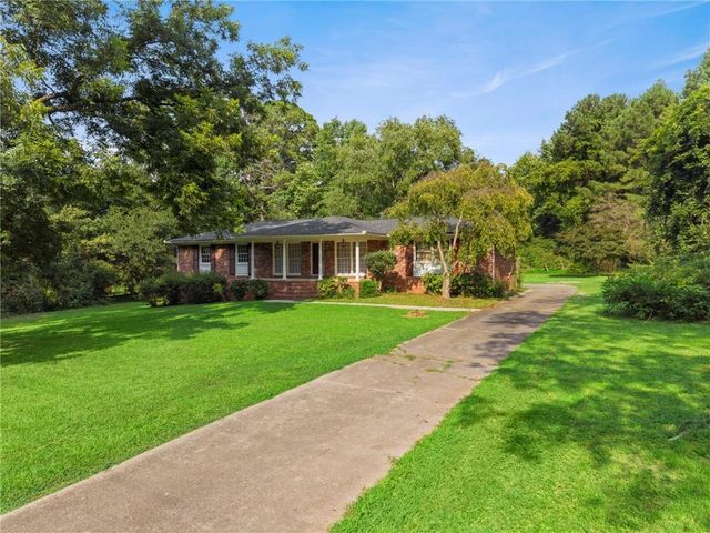 4306 Bouldercrest Road, Ellenwood, GA 30294