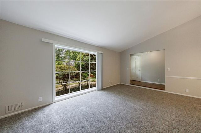 135 Pheasant SE Drive, Marietta, GA 30067