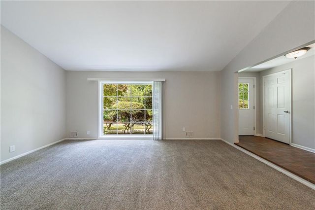 135 Pheasant SE Drive, Marietta, GA 30067