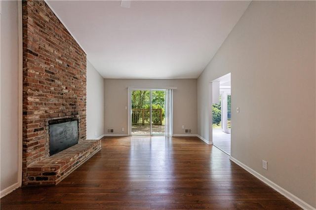135 Pheasant SE Drive, Marietta, GA 30067