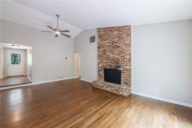 135 Pheasant SE Drive, Marietta, GA 30067