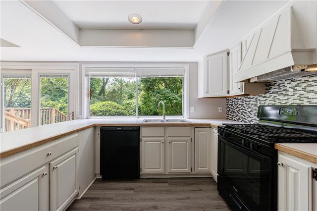 135 Pheasant SE Drive, Marietta, GA 30067