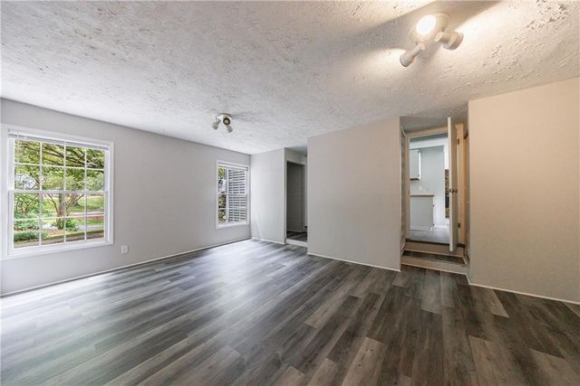 135 Pheasant SE Drive, Marietta, GA 30067