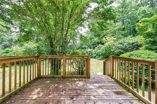 135 Pheasant SE Drive, Marietta, GA 30067