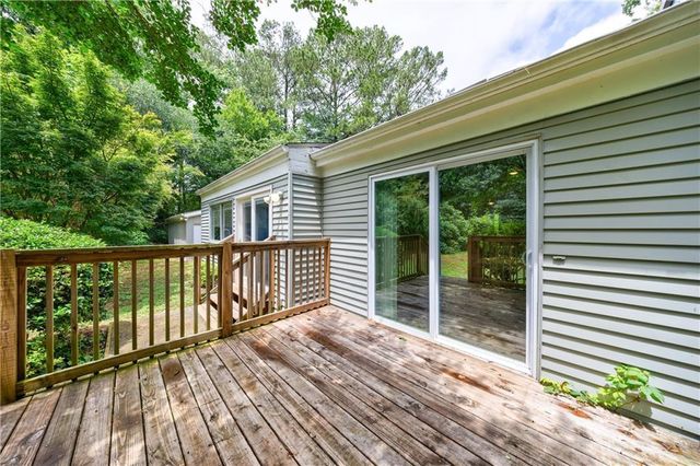 135 Pheasant SE Drive, Marietta, GA 30067
