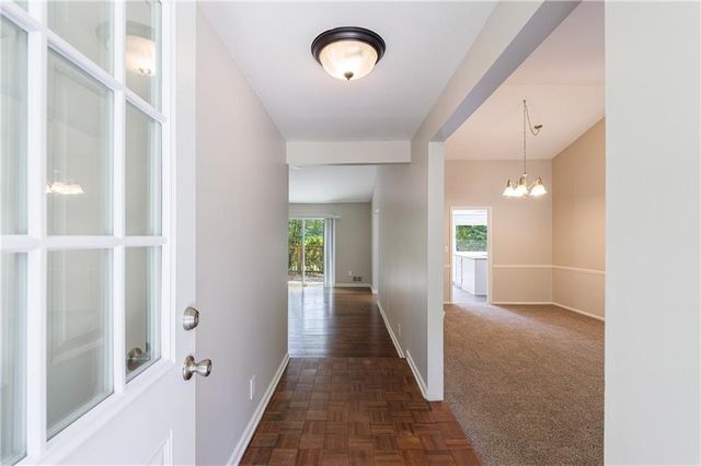 135 Pheasant SE Drive, Marietta, GA 30067