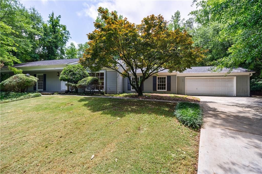 135 Pheasant SE Drive, Marietta, GA 30067