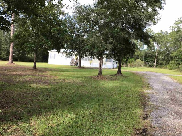 10350 Beckenger Ave, Hastings, FL 32145