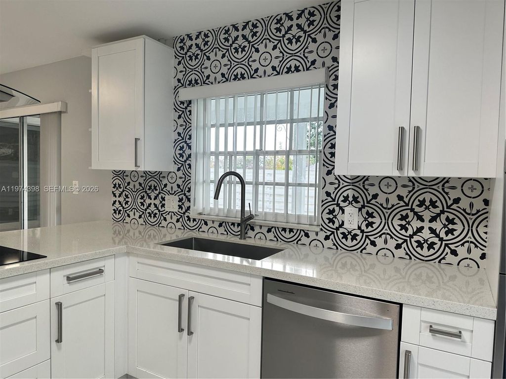 14024 SW 148th Ln 14024, Miami, FL 33186