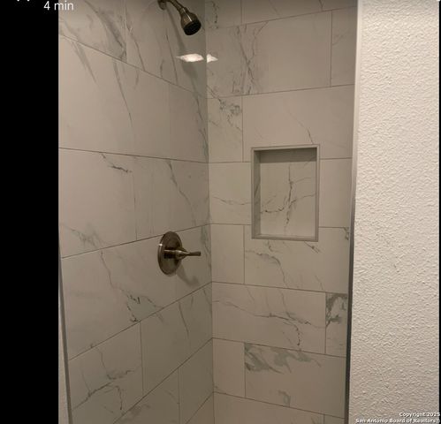 8831 FIVE PALMS DR, San Antonio, TX 78242