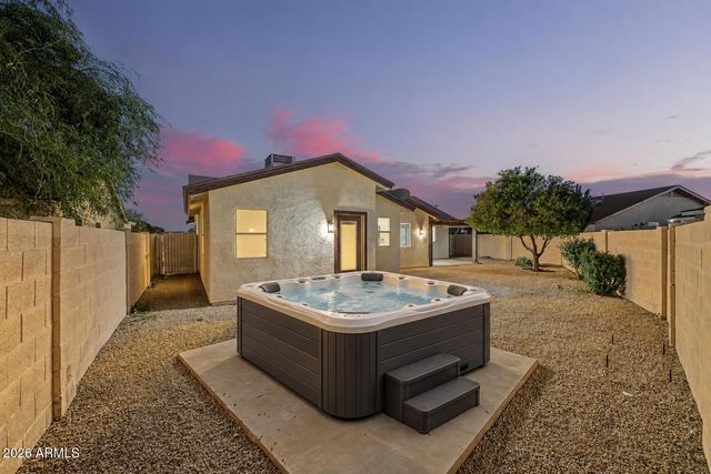 18836 N 2ND Drive, Phoenix, AZ 85027