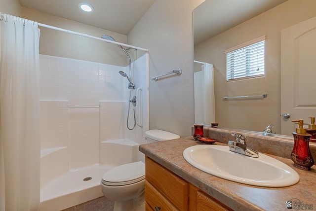 12609 S Driftwood Dr, Yuma, AZ 85367