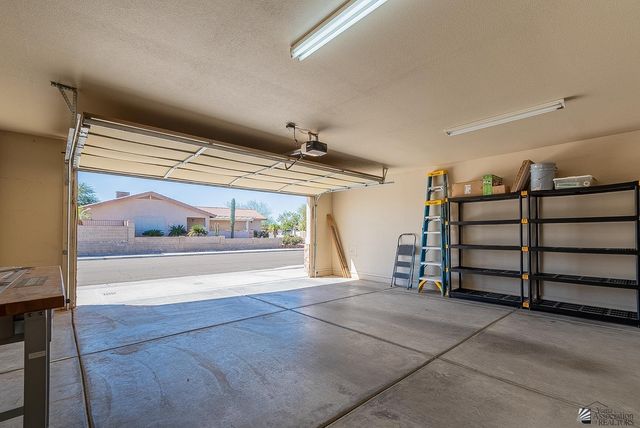 12609 S Driftwood Dr, Yuma, AZ 85367
