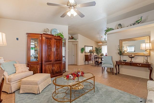 12609 S Driftwood Dr, Yuma, AZ 85367