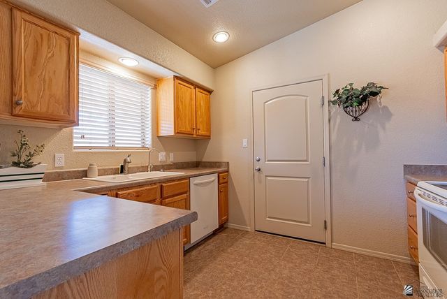 12609 S Driftwood Dr, Yuma, AZ 85367