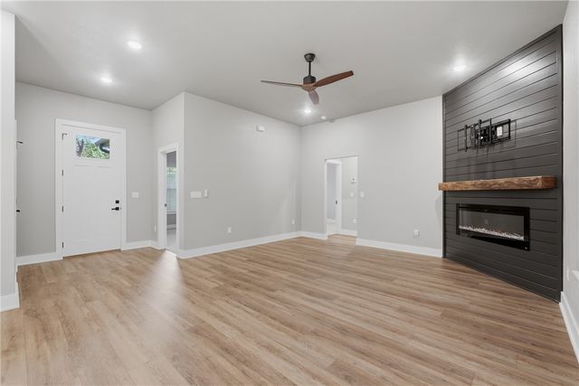 8 Leyland Drive, Bella Vista, AR 72714
