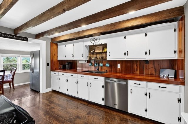 70 Crab Apple Hill Rd, Holland Twp., NJ 08848