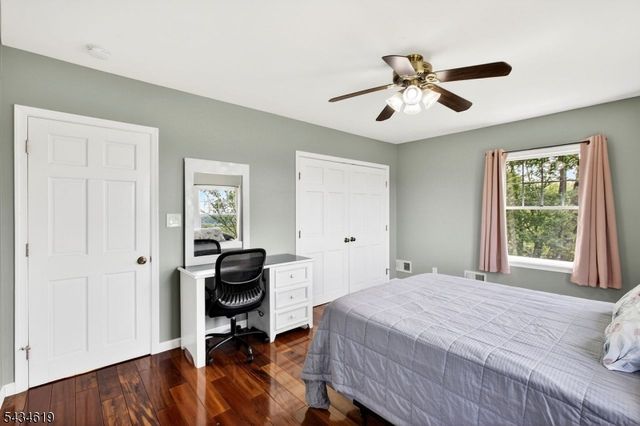 70 Crab Apple Hill Rd, Holland Twp., NJ 08848