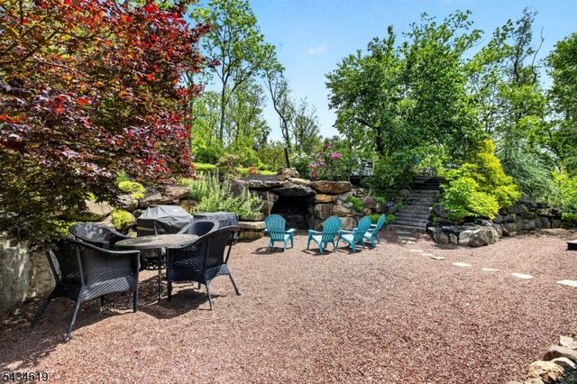 70 Crab Apple Hill Rd, Holland Twp., NJ 08848